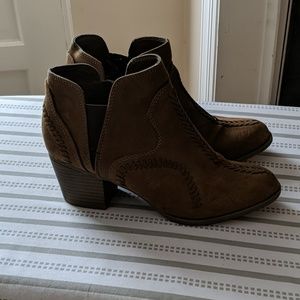 Brown embroidered booties